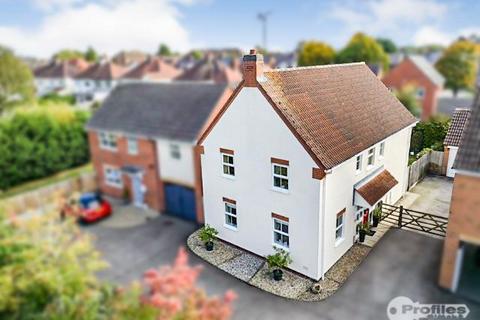 4 bedroom detached house for sale, Ferndale Grove, Hinckley