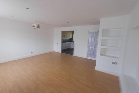 1 bedroom flat to rent, St.Chads Walk South, Grimsby, DN37