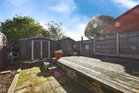 2 bedroom semi-detached house for sale, Fossdale Close, Hull
