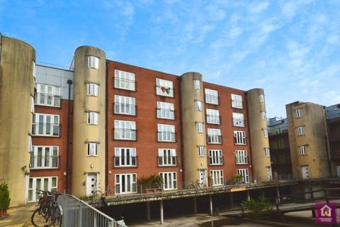 2 bedroom flat for sale, Caminada House, Hulme, Manchester City Centre, M15