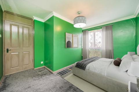 2 bedroom apartment to rent, Wadeville Close, Belvedere, DA17