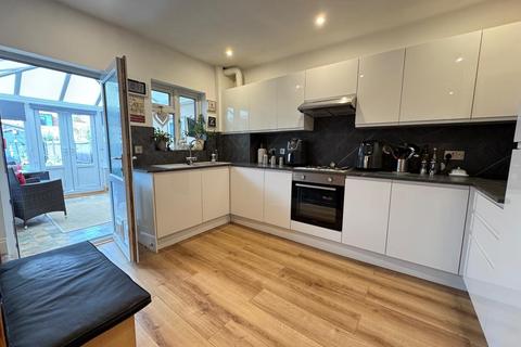 undefined, OUTSTANDING - New Street, Rothwell, Kettering