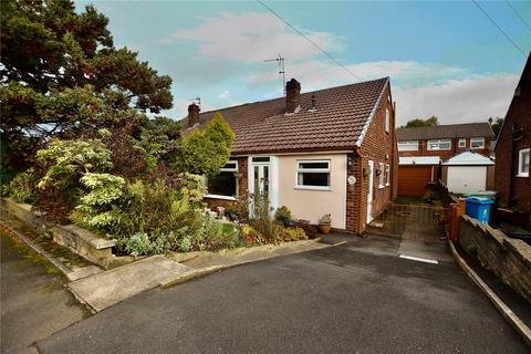 3 bedroom bungalow for sale, Turf Park Road, Royton, Oldham, Greater Manchester, OL2