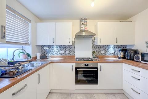 2 bedroom semi-detached house for sale, Chase Avenue, Red Lodge
