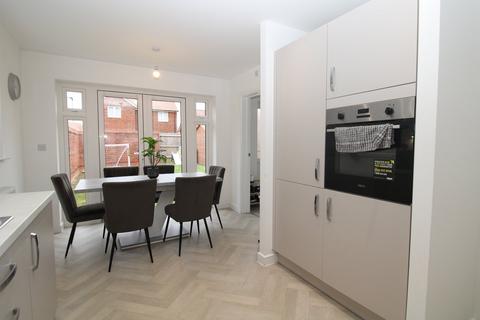 3 bedroom detached house for sale, Mason Road, New Cardington, MK42
