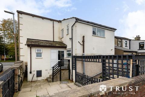 4 bedroom detached house for sale, Halifax Road, Scholes, BD19