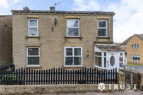 4 bedroom detached house for sale, Halifax Road, Scholes, BD19