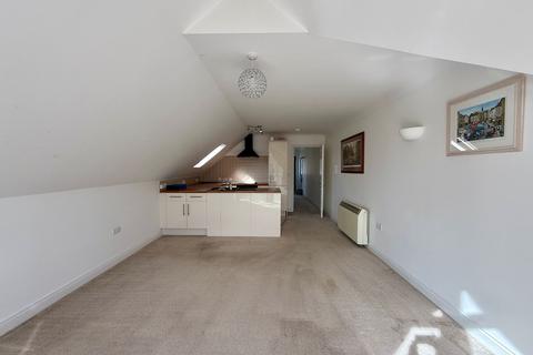 undefined, Little Triangle, Fountain Court, TQ14