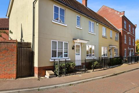 3 bedroom end of terrace house for sale, Merediths Close, Wivenhoe, Colchester, CO7