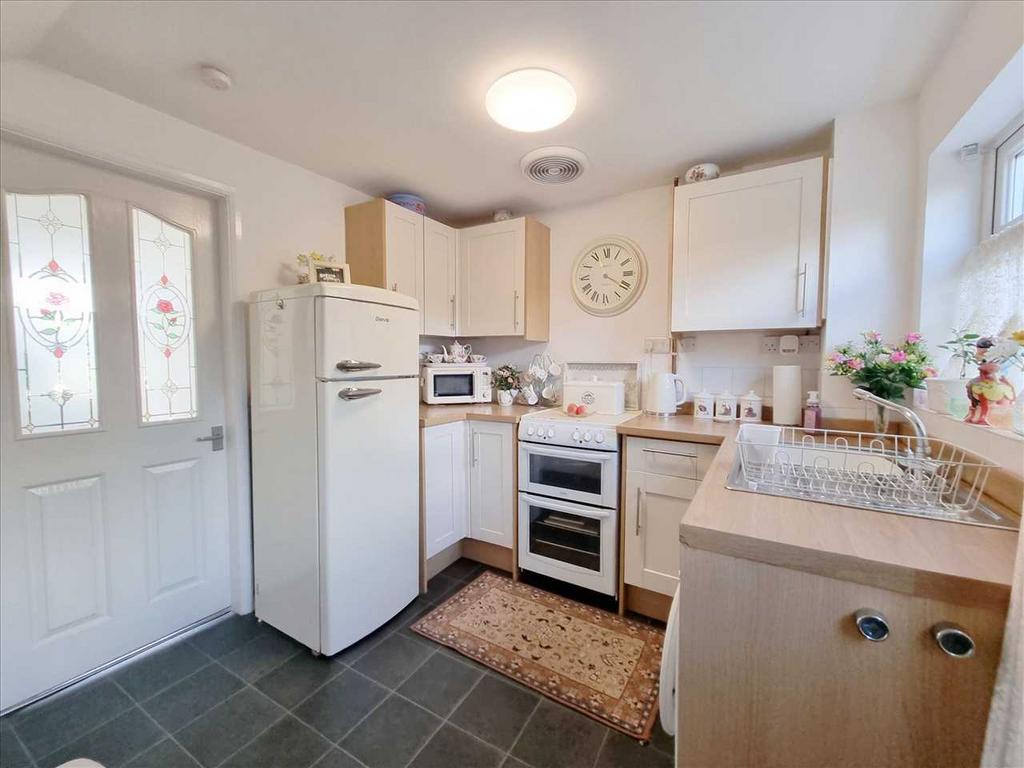 Kitchen: