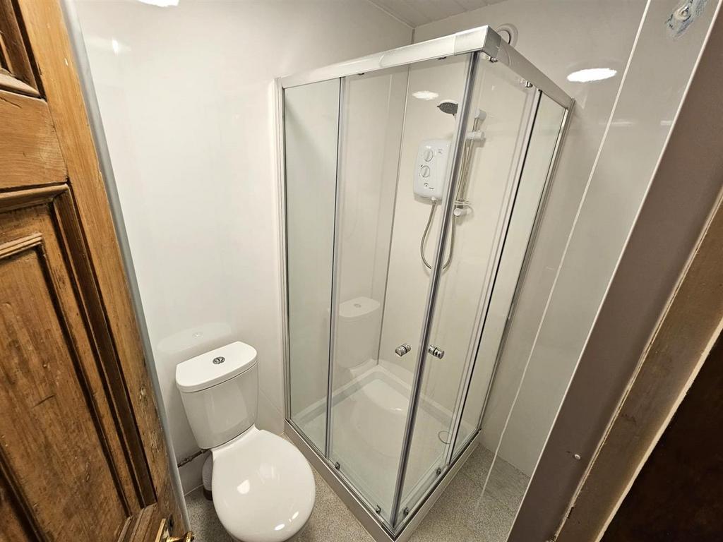 Toilet.jpg