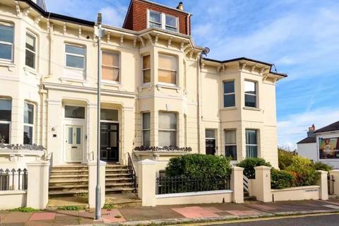 2 bedroom flat for sale, Stanford Road, Brighton