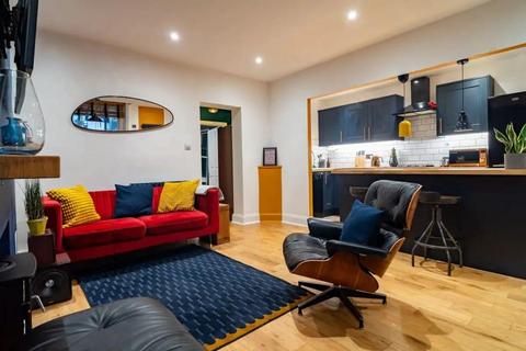 2 bedroom flat for sale, Stanford Road, Brighton