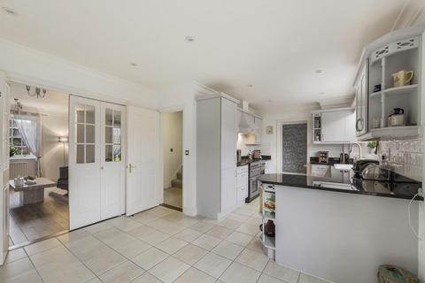 5 bedroom townhouse for sale, Maypole Drive, Kings Hill
