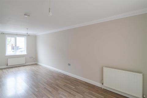 3 bedroom terraced house to rent, Falmouth Street, Newmarket CB8