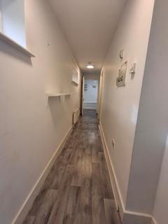 2 bedroom flat to rent, Karim Mews, London E17
