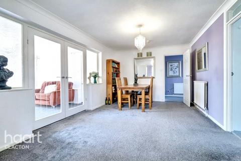 3 bedroom detached bungalow for sale, Gatefield Close, Walton On The Naze