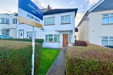 3 bedroom semi-detached house for sale, Perth Avenue, London NW9