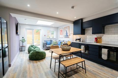 7 bedroom house to rent, Newcombe Road, Southampton SO15