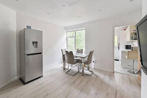undefined, Lavender Avenue, Mitcham, CR4
