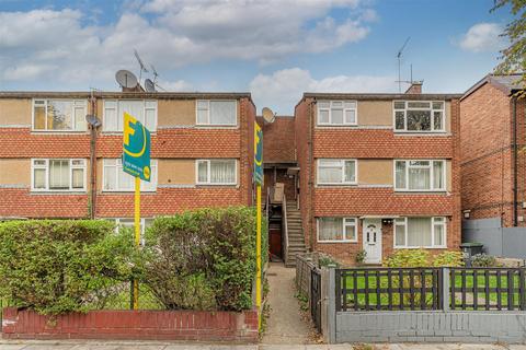 123b Northumberland Park, London, N17 0TL