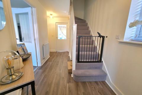 3 bedroom semi-detached house for sale, Down Meadow, Warwickshire CV12