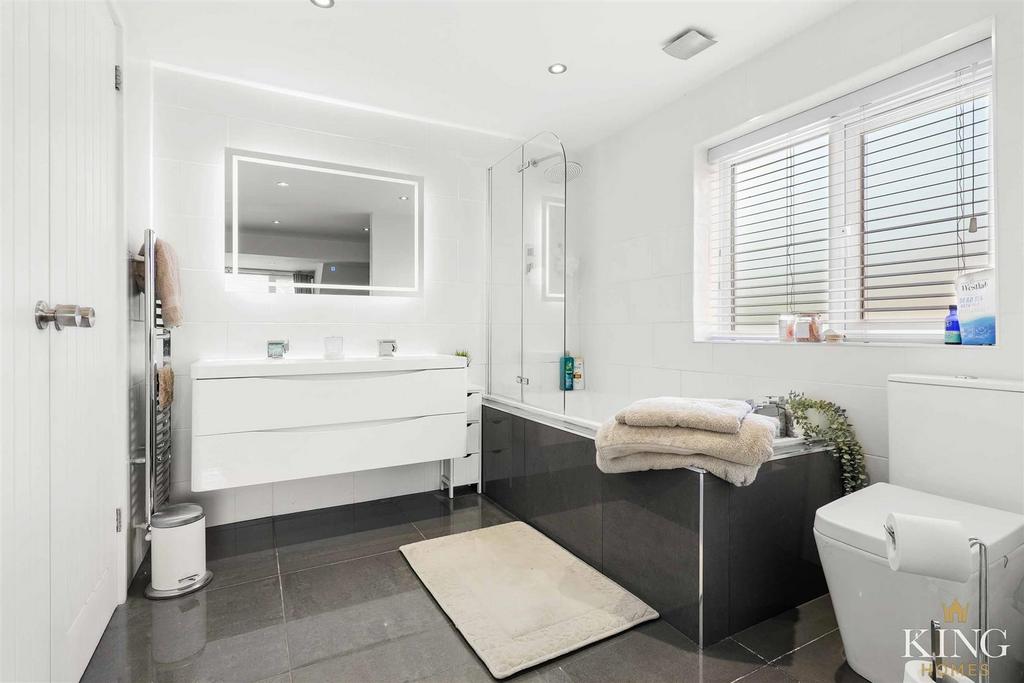 King Homes-249.jpg