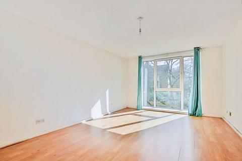 2 bedroom apartment to rent, Manchester M16