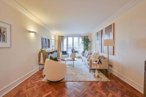 3 bedroom flat for sale, Sovereign Court, Kensington, London, W8