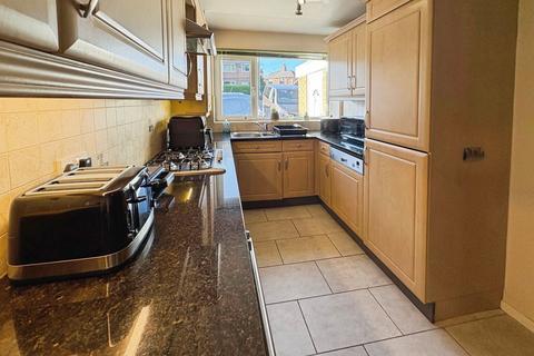 undefined, Warneford Road, Cowlersley, West Yorkshire HD4