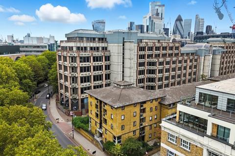 1 bedroom apartment to rent, East Smithfield, Wapping E1W