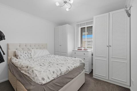 1 bedroom apartment to rent, East Smithfield, Wapping E1W