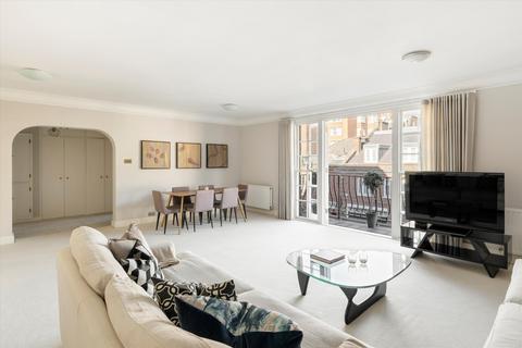 2 bedroom flat to rent, Reeves Mews, London, W1K