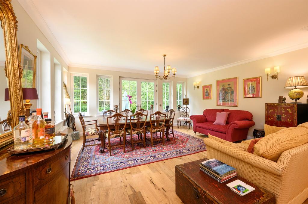 Living/Dining Room