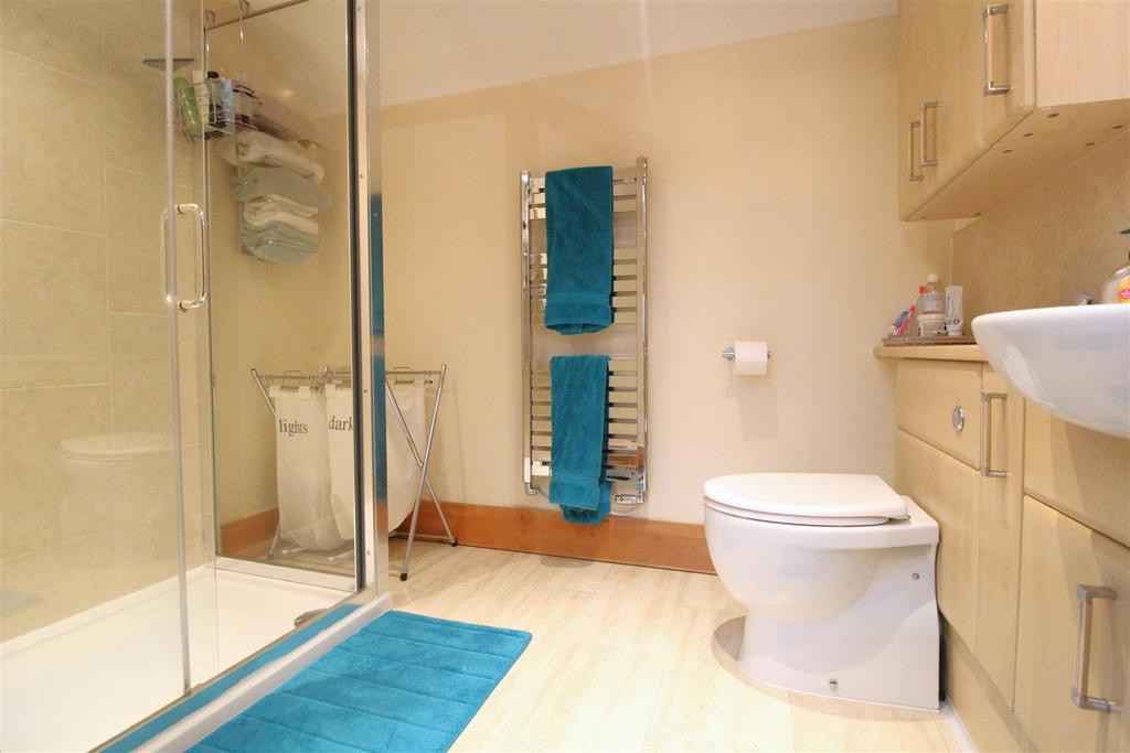 Ensuite