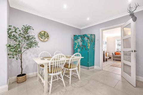 3 bedroom terraced house for sale, Church Hill, Epping