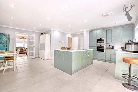 3 bedroom terraced house for sale, Church Hill, Epping