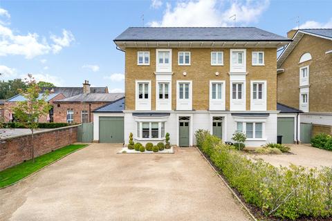 Cedar Square, Nether Alderley, Macclesfield, Cheshire, SK10