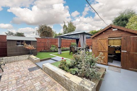 3 bedroom detached bungalow for sale, Fulmar Drive, Hythe, SO45