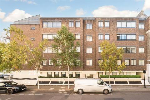 undefined, Queen Anne Street, London W1G