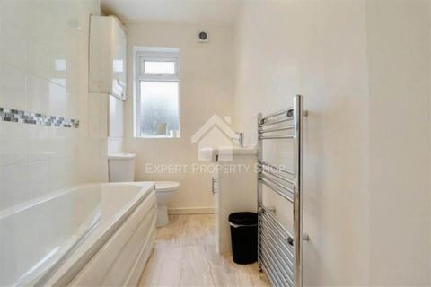 undefined, Ground floor flat, Portland Road, South Norwood