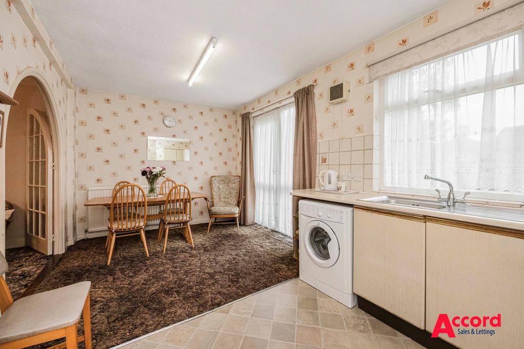 Kitchen/Dining Room