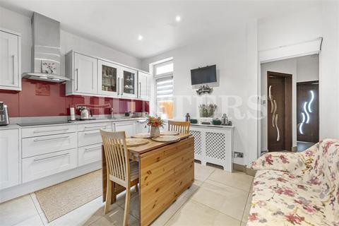 1 bedroom flat for sale, Howard Road, London, N15
