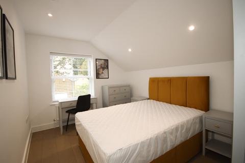 1 bedroom in a house share to rent, High Street, Sittingbourne, ME10