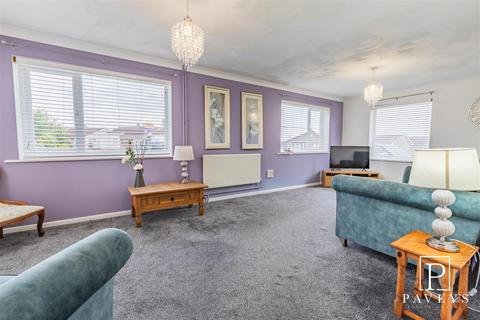 3 bedroom detached bungalow for sale, Gatefield Close, Walton On The Naze
