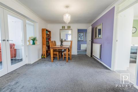 3 bedroom detached bungalow for sale, Gatefield Close, Walton On The Naze