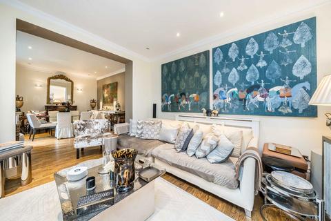 3 bedroom flat for sale, Abbey Road, London NW8