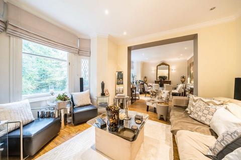 3 bedroom flat for sale, Abbey Road, London NW8