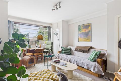 1 bedroom flat for sale, Balham High Road, Balham, SW17