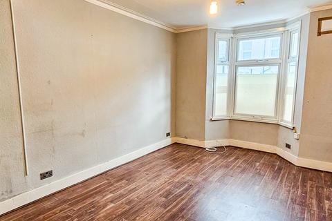 49a Braemar Road, London, E13 8EH
